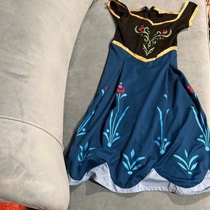 M frozen two Anna costume